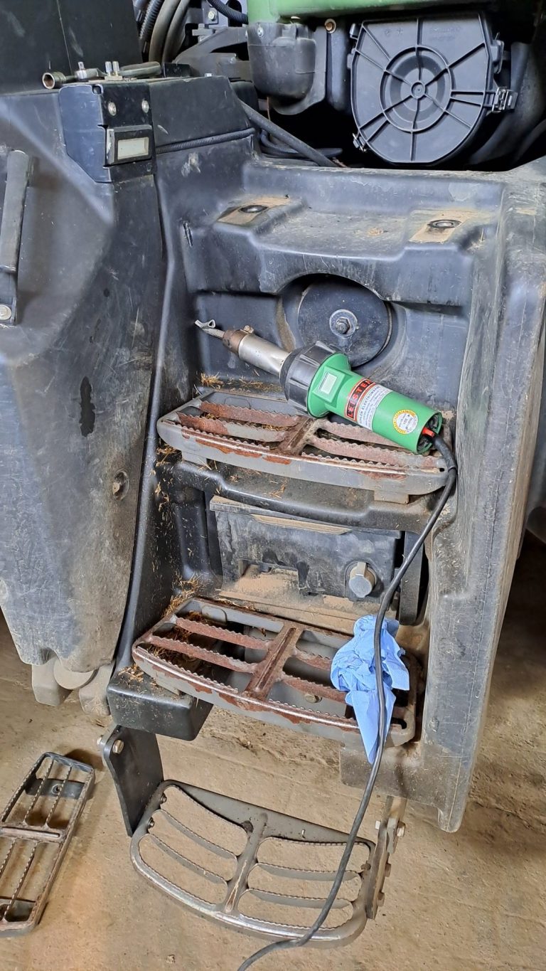 Fendt Traktor Tank Riss Schweißen PE Polyethylen