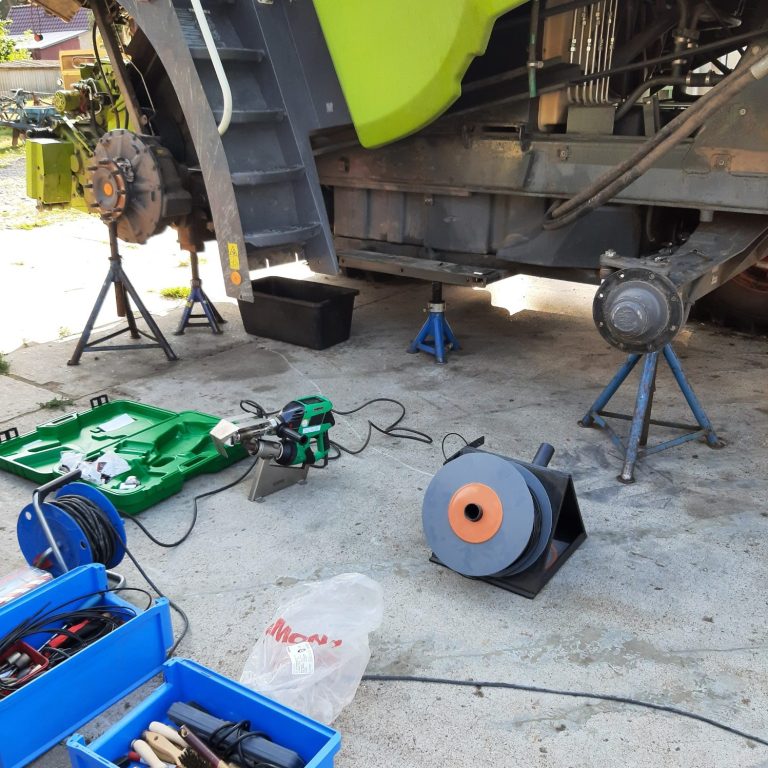 CLAAS Profi Landtechnik PE Tanks Schweißen Spezialist